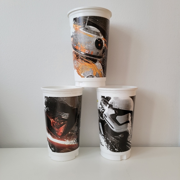 Complete set of 2015 Star Wars 'The Force Awakens' Subway cups - Picture 2 of 7